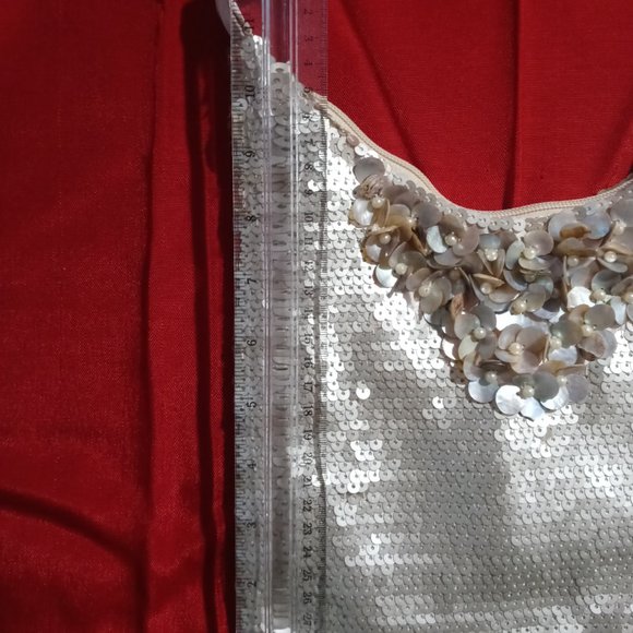 Pre-loved 10"x11" 'METALLIC' GOLD SEQUINS HANDBAG w MOTHER OF PEARL embellishmen - Picture 5 of 11